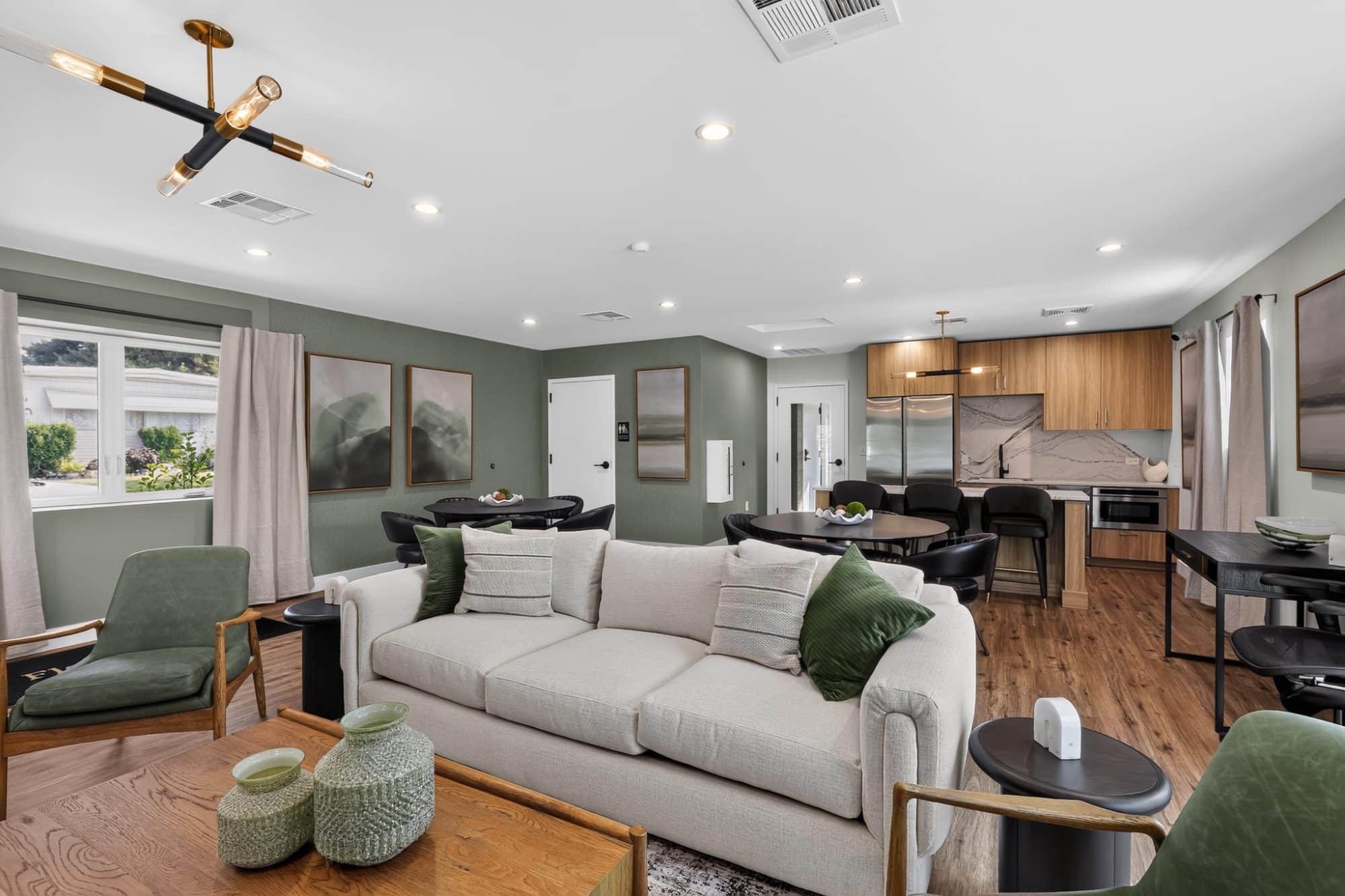 23 10601 n horseshoe bend rd living room 0877